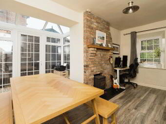 2 Burnbrae Avenue, Lisburn, BT27 5JE photo 2