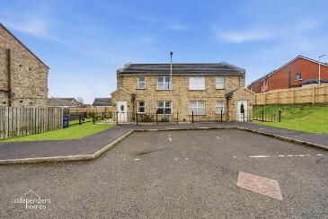 Photo 1 of 12 Walnut Grove, Larne