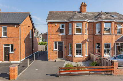 Photo 1 of 18 Ailesbury Road, Ormeau Road, Belfast