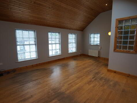 Photo 1 of 8a Ballynahinch Street, Hillsborough