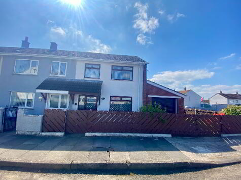 Photo 1 of 33 Pinewood Avenue, Carrickfergus