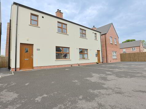 Photo 1 of 54 Nicholson Green, Donaghcloney, Craigavon