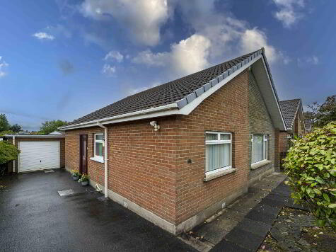 Photo 1 of 16 Thornleigh Close, Lisburn