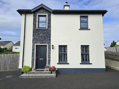 Photo 1 of 73 Eagry Gardens, Bushmills