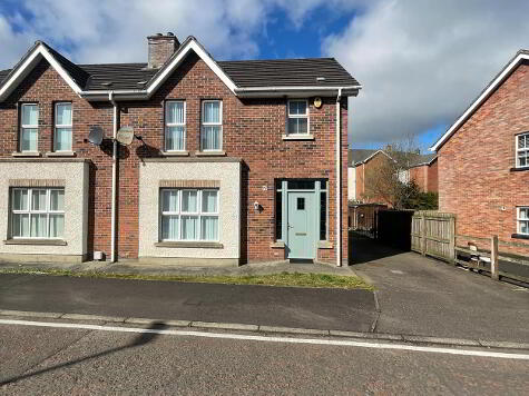 Photo 1 of 117 Waterfoot Park, Londonderry