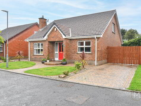 Photo 1 of 16 Laurelvale, Crumlin