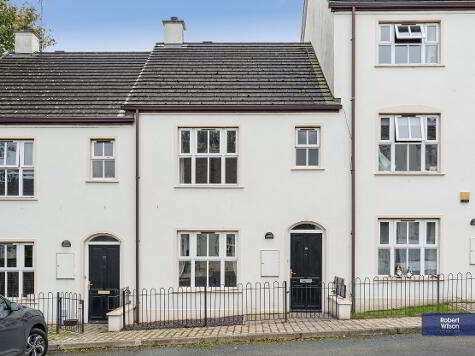 Photo 1 of 10 Village Court, Moira