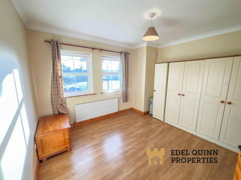 Photo 1 of 11 Farmleigh Park, Donegal Town