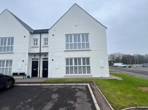 Photo 1 of STUDENT LET 26/27, 3 3 Shellhill Square, Coleraine