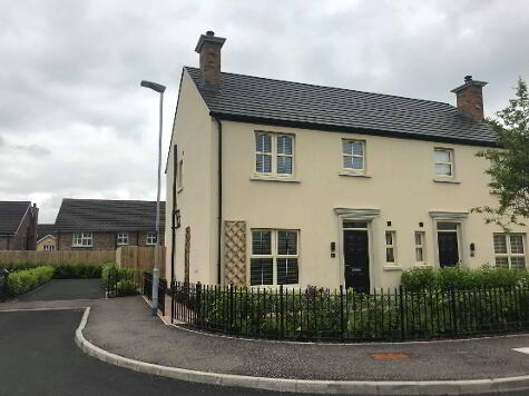Photo 1 of Oak Country Manor, Londonderry