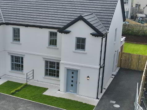 Photo 1 of 3 Benmore Gate, Ballymoney