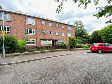 Photo 1 of 7f Ardcarn Park, Dundonald, Belfast