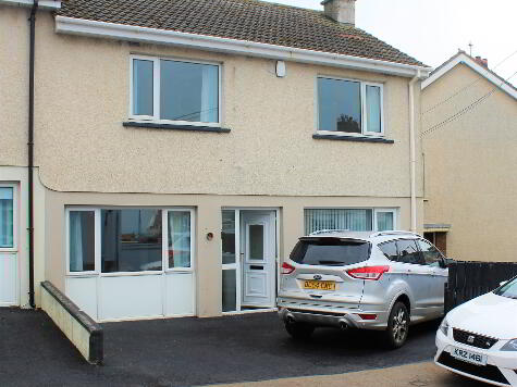 Photo 1 of Holiday Let 2024, 2 Queenora Avenue, Portstewart