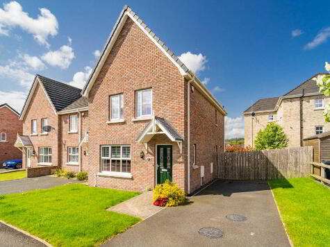 Photo 1 of 10 Ayrshire Way, Lisburn