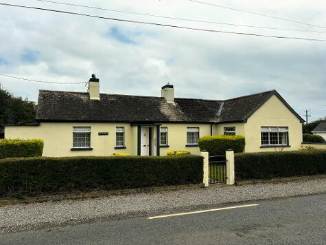 Photo 1 of Green Acres, Moate Road,, Ballyragget