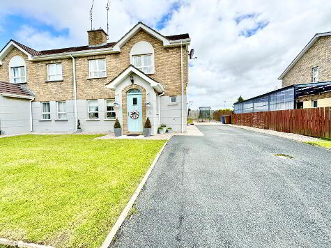 Photo 1 of 5 Slieveard Court, Omagh