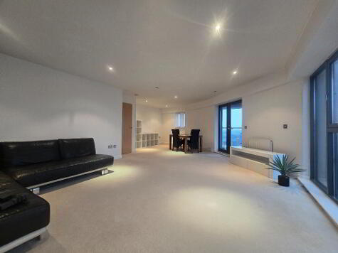 Photo 1 of 5 Lochinvar Drive, Granton, Edinburgh