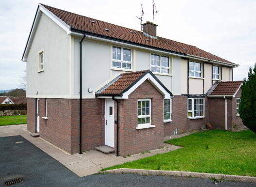 32 Brackenvale, Omagh, BT78 5RS photo