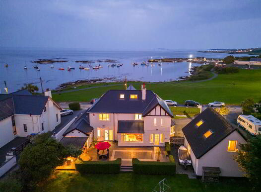 2 The Point, Groomsport, BT19 6JN photo