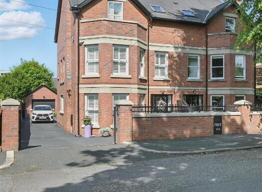 16a Myrtlefield Park, Belfast, BT9 6NE photo