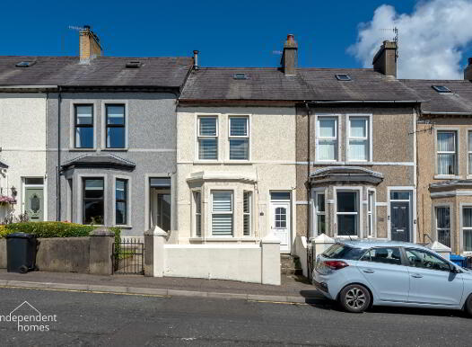 48 The Roddens, Larne, BT40 1QH photo