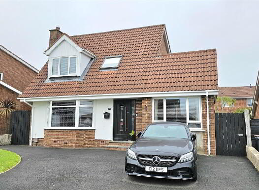 37 Hillview Crescent, Carrickfergus, BT38 photo