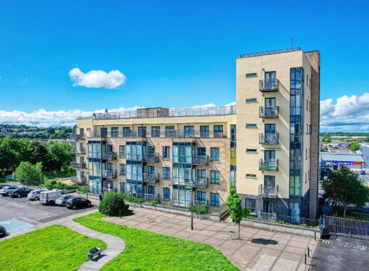 5 Harbour Point, Market Square, N39W520 photo