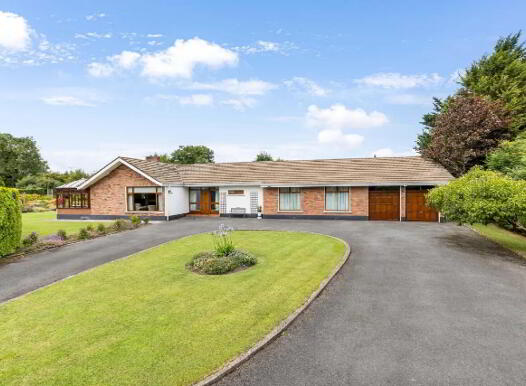 Pinecrest, Fairyhouse Road, Ratoath, A85CK40 photo