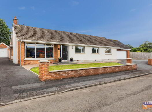 44 Clontara Park, Belsize Road, Lisburn, BT27 4LB photo