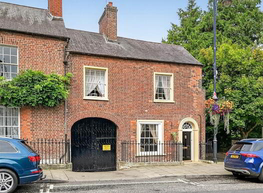 Number Five, 5 Main Street, Royal Hillsborough, BT26 6AE photo