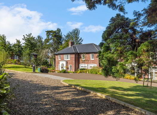 12 Glenmachan Park, Belfast, BT4 2PJ photo
