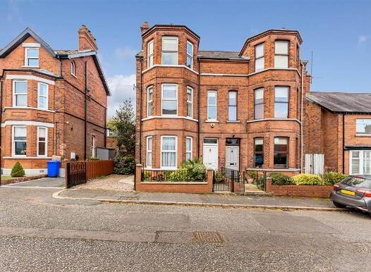 92 Marlborough Park Central, Malone, Belfast, BT9 6HP photo