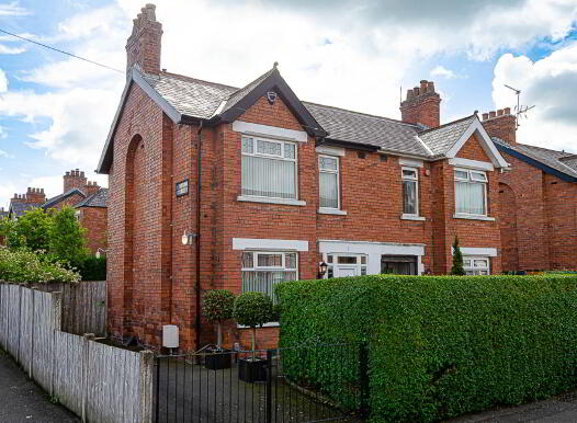 2 Gibson Park Gardens, Cregagh Road, Belfast, BT6 9GN photo
