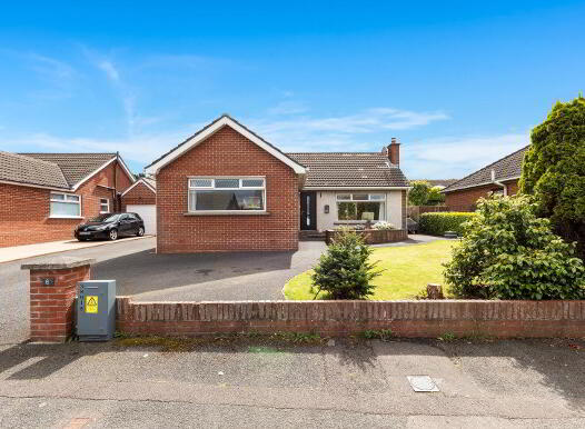8 Brooklands Gardens, Whitehead, Carrickfergus, BT38 9RS photo