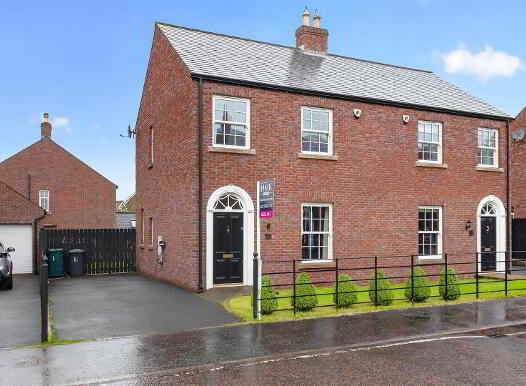 12 Breton Avenue, Lisburn, BT28 3XZ photo