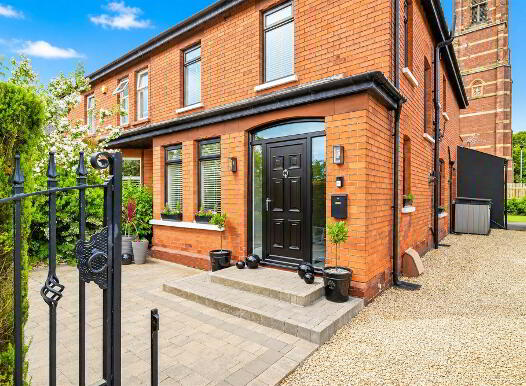 1 Edgcumbe Gardens, Belfast, BT4 2EG photo