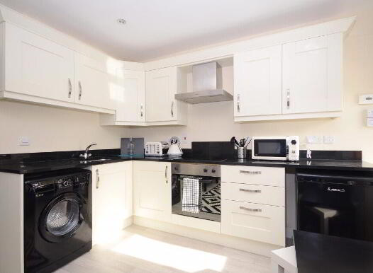 Flat 4, 31 Eglantine Avenue, Belfast, BT9 6DW photo