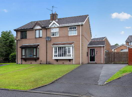 61 Glenwood Court, Lisburn, BT28 3UD photo