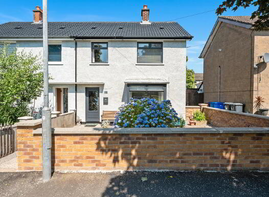 15 Braniel Crescent, Belfast, BT5 7JW photo