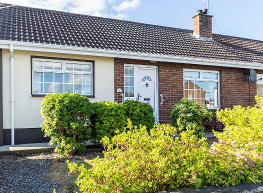39 Young Crescent, Castlederg, BT81 7BZ photo