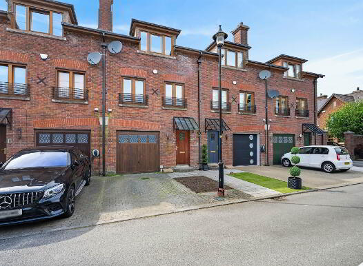 8 Castlegrange, Belfast, BT5 7GT photo