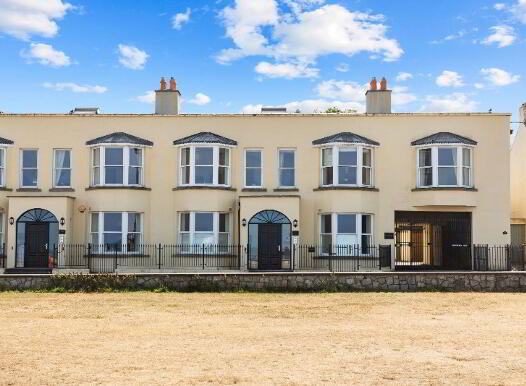 Apartment 7 Sandycove House Newtownsmith, Sandycove, A96RD80 photo