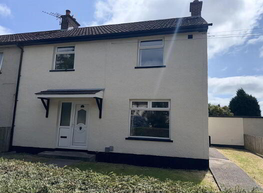30 Pine Cross, Dunmurry, Belfast, BT17 9QY photo