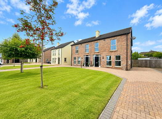 6 Marlborough Manor, Carrickfergus, BT38 7FA photo