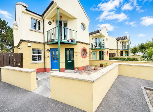 28 Rodgers Bay, Carrickfergus, BT38 8GG photo