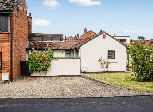 10 Upper Malone Crescent, Belfast, BT9 6PR photo