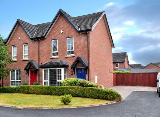 17 Magheralave Meadows, Lisburn, BT28 3NT photo