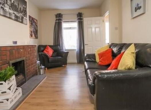 30 Runnymede Parade, Tates Avenue, Belfast South, Belfast, BT12 6NF photo