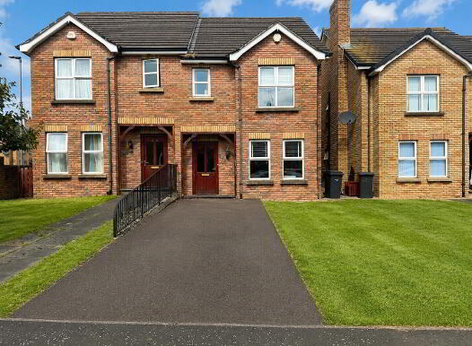 44 Rossdale, Ballymena, BT42 2SA photo