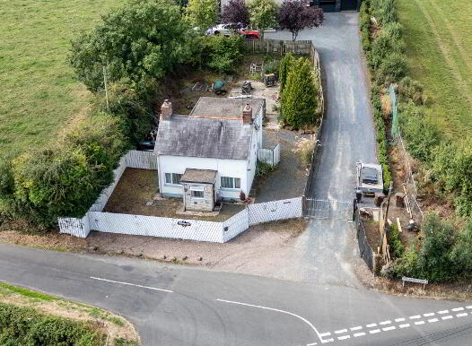 Brackenhill Cottage, 9 Brackenhill Road, Upper Ballinderry, BT28 2HF photo